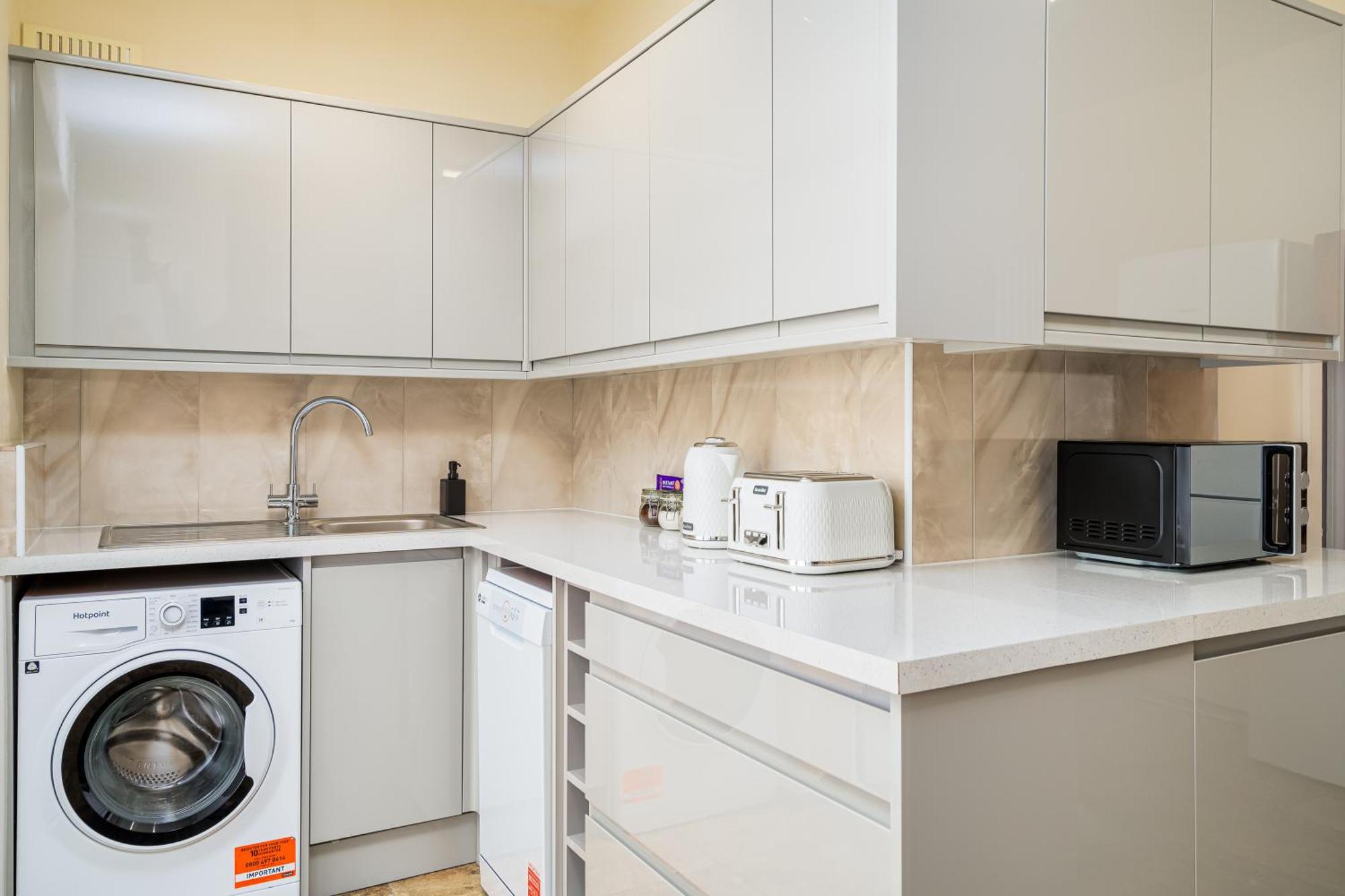 Homely And Stylish With A Garden In East Finchley * Londra